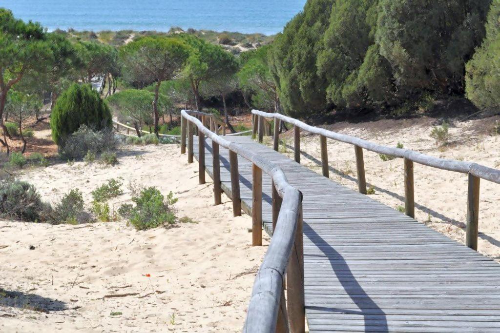 Chalet A Pie De Playa Punta Umbria Exterior photo